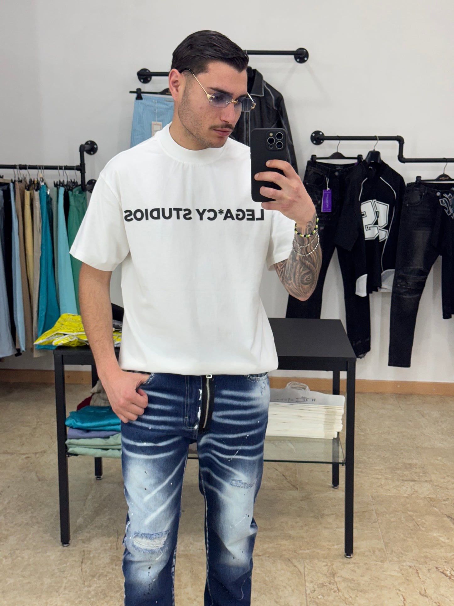 T SHIRT AW BRAND WHITE